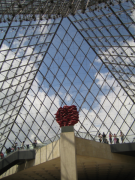 Louvre-Pyramide.png